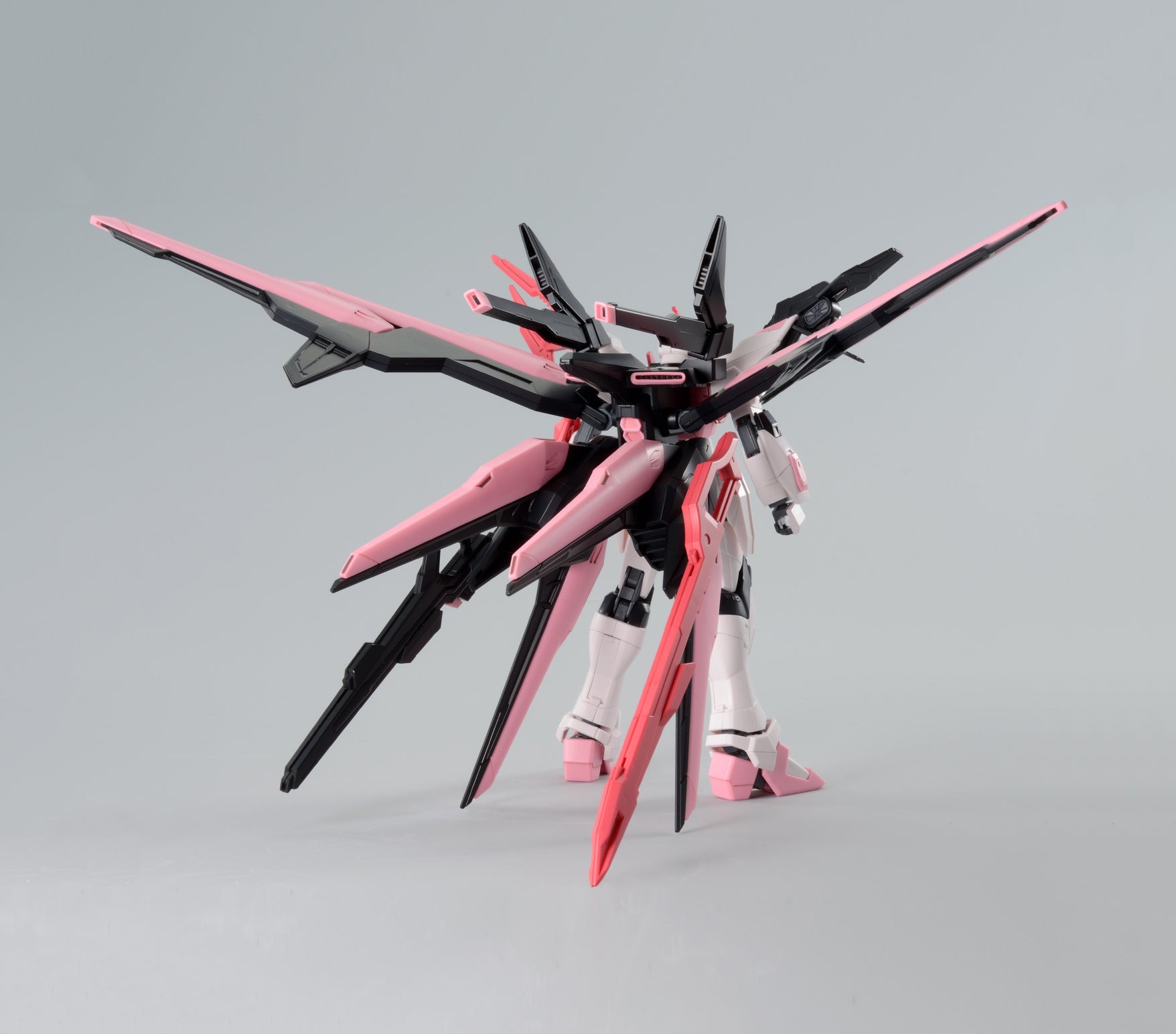 HG Gundam Perfect Strike Freedom Rouge